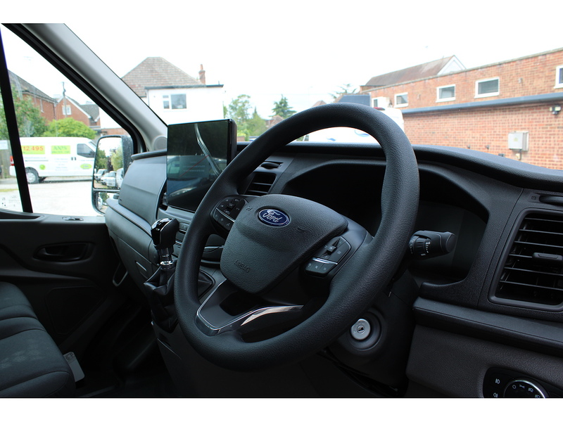 Ford 350 L4 Dropside Tail Lift Truck 165ps Euro 6 - Towing axle with 7,000kg gross train mass 1996 Dropside Manual Diesel