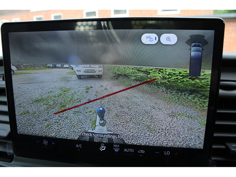 Ford 350 L4 Dropside Tail Lift Truck 165ps Euro 6 - Towing axle with 7,000kg gross train mass 1996 Dropside Manual Diesel