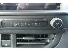 Ford Transit Custom 300 L1 H1 Leader van with Air Con