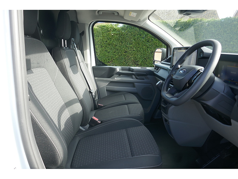 Ford 300 L1 H1 Leader van with Air Con 1996 medium van Manual Diesel