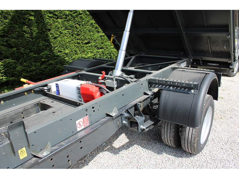 Ford 350 L2 Trend Series Tipper  - 130ps Euro 6 - 12