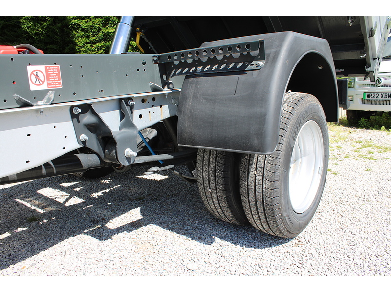 Ford 350 Trend L3 Crew Cab Tipper 165ps Euro 6 - DUAL REAR WHEELS - LAST DRW ONE AVAILABLE 1996 4dr Tipper Manual Diesel