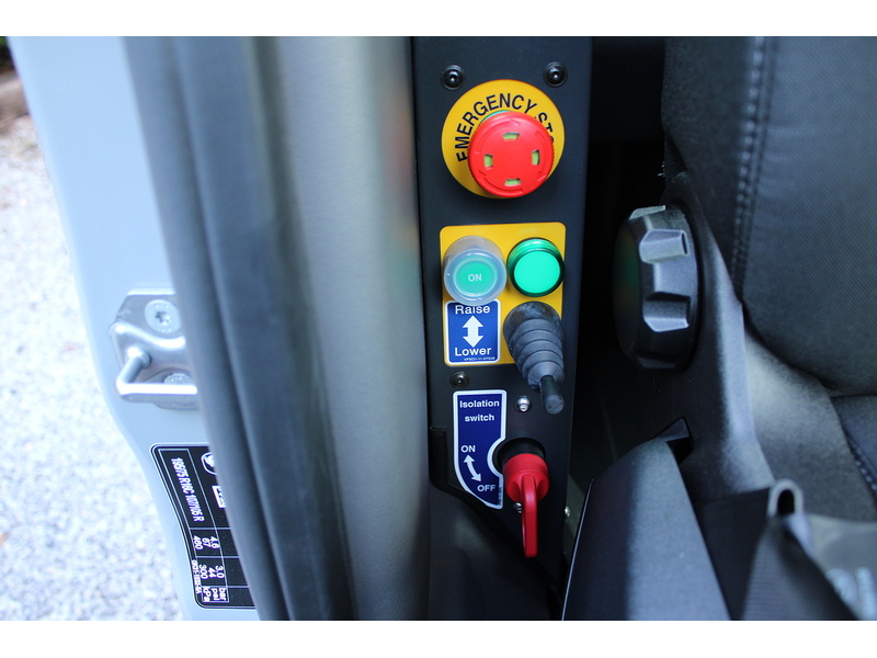 Ford 350 L3 Trend Double Cab Tipper 165ps - 7000kg Gross Train Mass 2.0 5dr Crewcab Manual Diesel