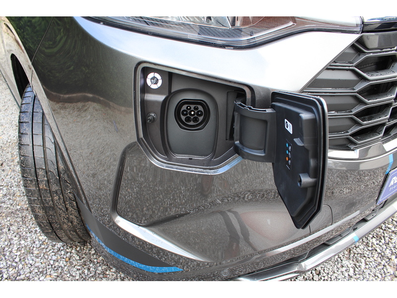 Ford 320 L1 Sport RARE Petrol Plug In Hybrid - IN STOCK TODAY 2.5 medium van Automatic Hybrid