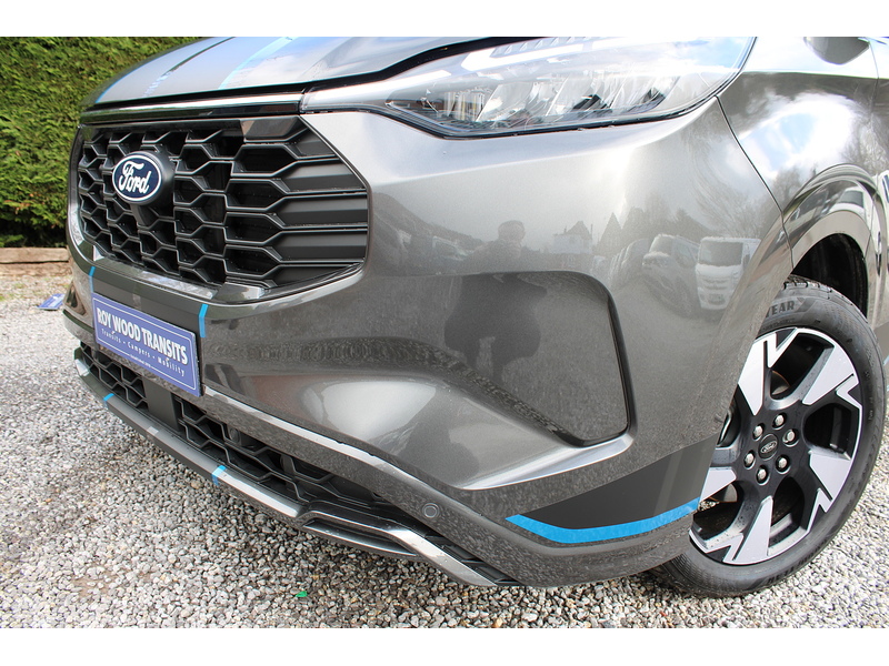 Ford 320 L1 Sport RARE Petrol Plug In Hybrid - IN STOCK TODAY 2.5 medium van Automatic Hybrid