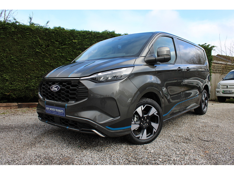 Ford 320 L1 Sport RARE Petrol Plug In Hybrid - IN STOCK TODAY 2.5 medium van Automatic Hybrid
