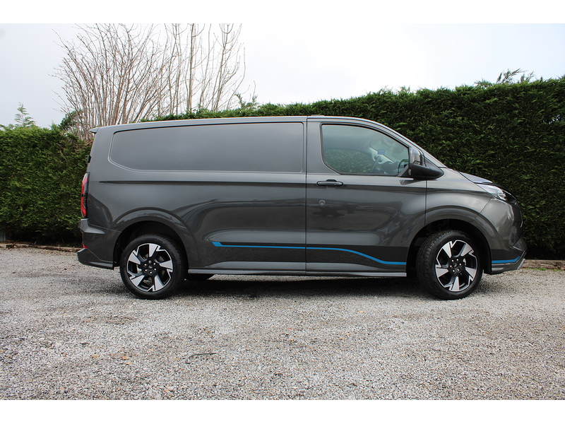 Ford 320 L1 Sport RARE Petrol Plug In Hybrid - IN STOCK TODAY 2.5 medium van Automatic Hybrid