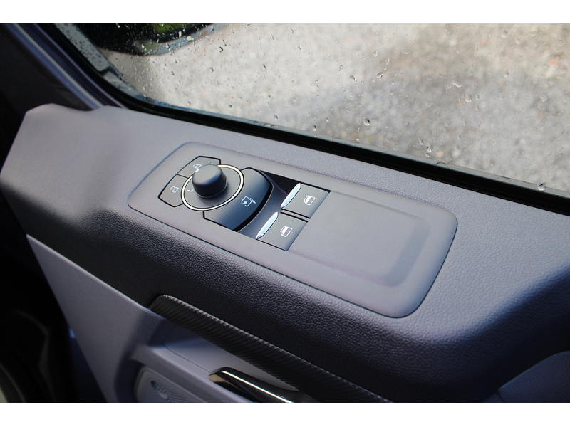 Ford 320 L1 Sport RARE Petrol Plug In Hybrid - IN STOCK TODAY 2.5 medium van Automatic Hybrid