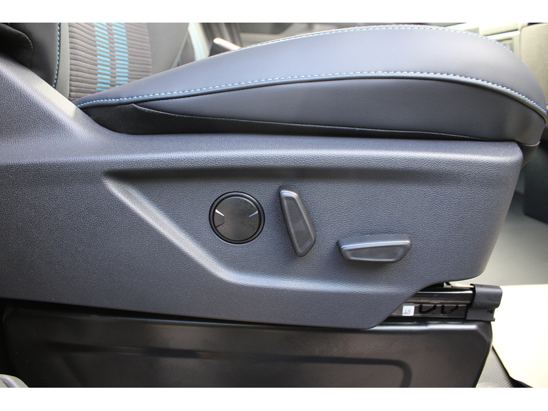 Ford 320 L1 Sport RARE Petrol Plug In Hybrid - IN STOCK TODAY 2.5 medium van Automatic Hybrid