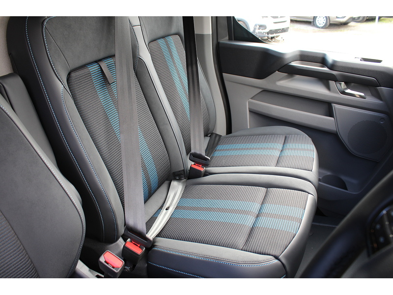 Ford 320 L1 Sport RARE Petrol Plug In Hybrid - IN STOCK TODAY 2.5 medium van Automatic Hybrid