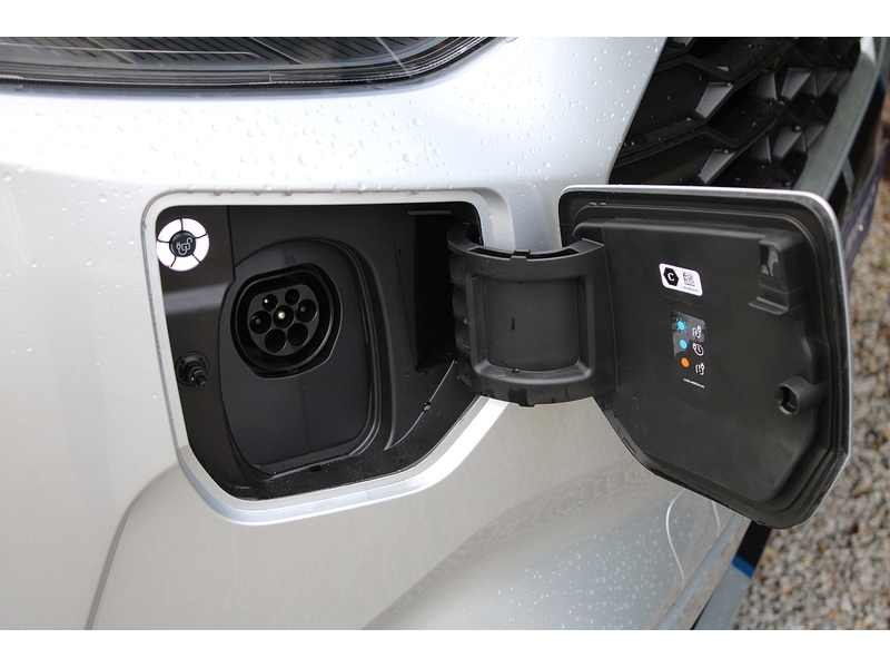 Ford 320 L2 H1 Sport 2.5 232 PHEV - Super to drive 2.5 Panel Van Automatic Petrol