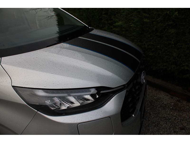 Ford 320 L2 H1 Sport 2.5 232 PHEV - Super to drive 2.5 Panel Van Automatic Petrol