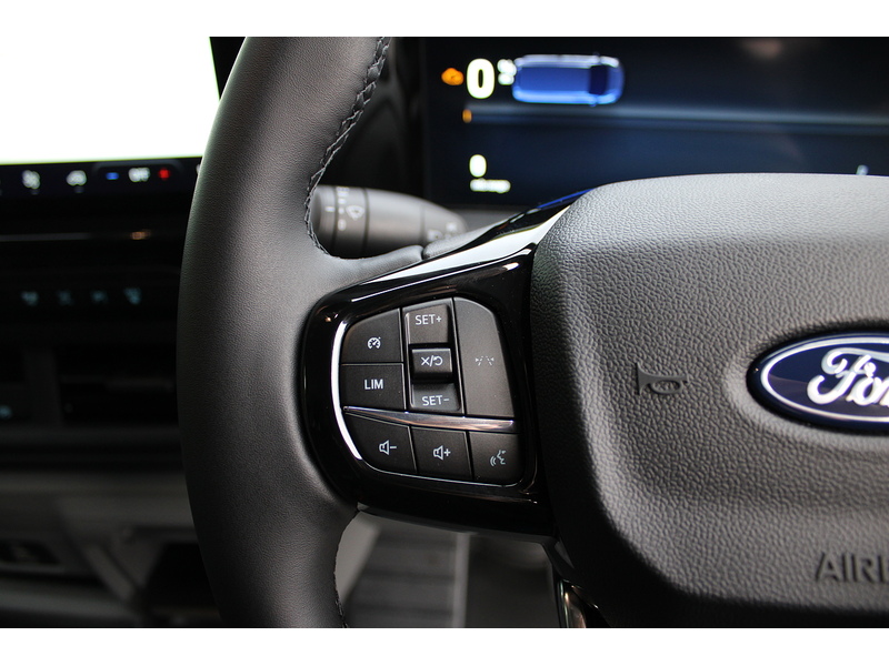 Ford 320 L2 H1 Sport 2.5 232 PHEV - Super to drive 2.5 Panel Van Automatic Petrol