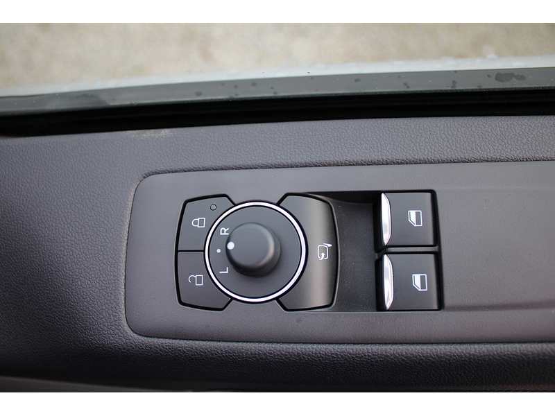 Ford 320 L2 H1 Sport 2.5 232 PHEV - Super to drive 2.5 Panel Van Automatic Petrol