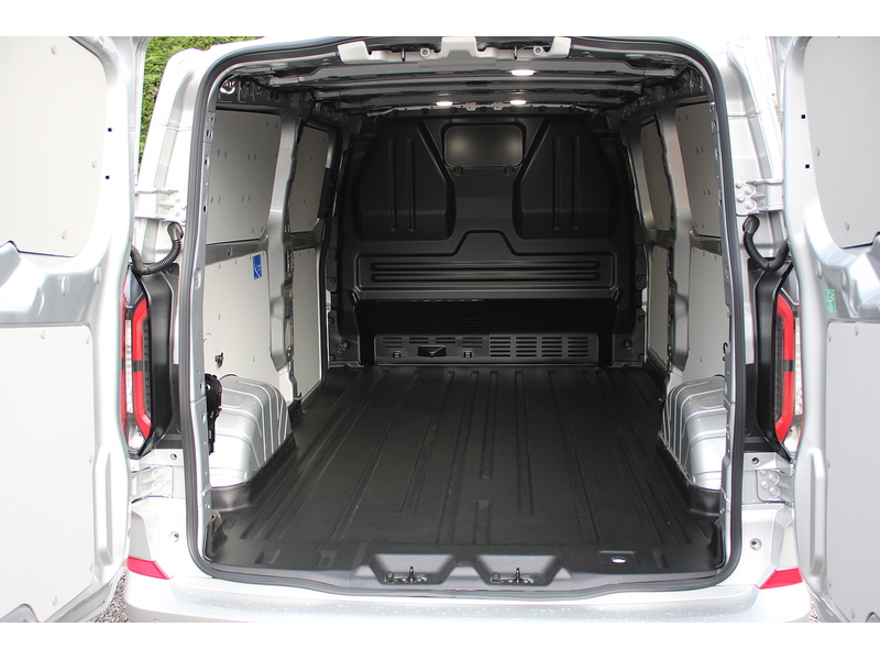 Ford 320 L2 H1 Sport 2.5 232 PHEV - Super to drive 2.5 Panel Van Automatic Petrol