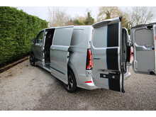 Ford Transit Custom 320 L2 H1 Sport 2.5 232 PHEV - Super to drive