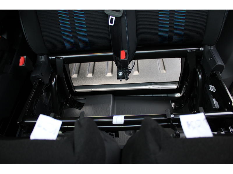 Ford 320 L2 H1 Sport 2.5 232 PHEV - Super to drive 2.5 Panel Van Automatic Petrol