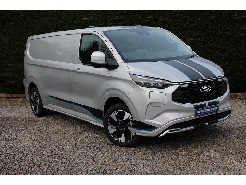 Ford 320 L2 H1 Sport 2.5 232 PHEV - Super to drive 2.5 Panel Van Automatic Petrol