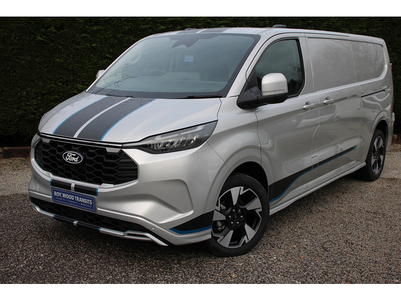 Ford 320 L2 H1 Sport 2.5 232 PHEV - Super to drive 2.5 Panel Van Automatic Petrol