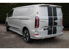 Ford Transit Custom 320 L2 H1 Sport 2.5 232 PHEV - Super to drive