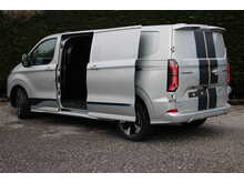 Ford Transit Custom 320 L2 H1 Sport 2.5 232 PHEV - Super to drive