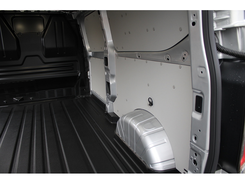 Ford 320 L2 H1 Sport 2.5 232 PHEV - Super to drive 2.5 Panel Van Automatic Petrol