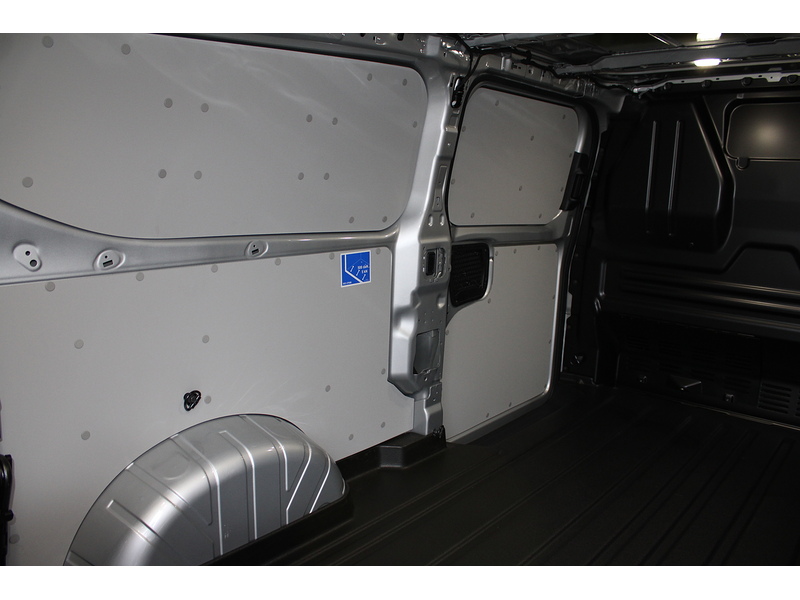 Ford 320 L2 H1 Sport 2.5 232 PHEV - Super to drive 2.5 Panel Van Automatic Petrol