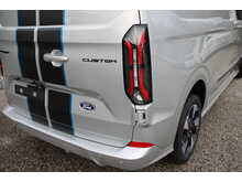 Ford Transit Custom 320 L2 H1 Sport 2.5 232 PHEV - Super to drive
