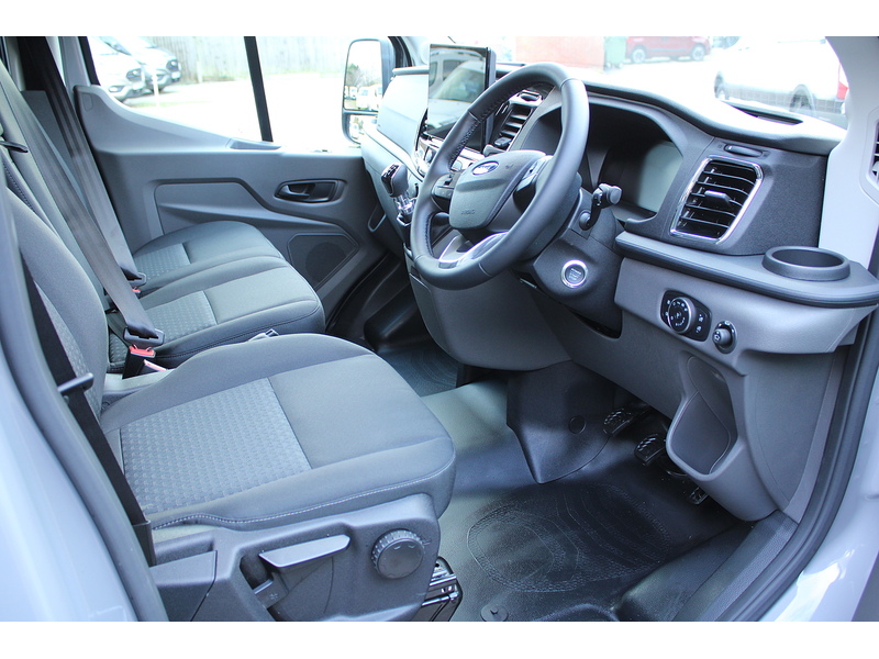 Ford 350 L3 Trend Crew Cab Tipper 165ps - 7,000 gross train mass for towing 1996 4dr Tipper Manual Diesel