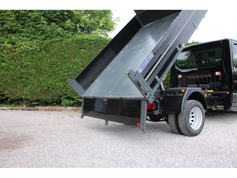 Ford 350 L3 Trend Crew Cab Tipper - 165ps - 7,000 gross train mass for towing Tipper 1996 Manual Diesel