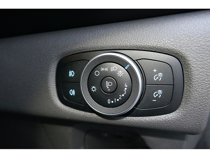 Ford L1 300 Automatic Limited 130ps Euro 6 Diesel Van - GREAT CONDITION 2.0 5dr medium van Automatic Diesel