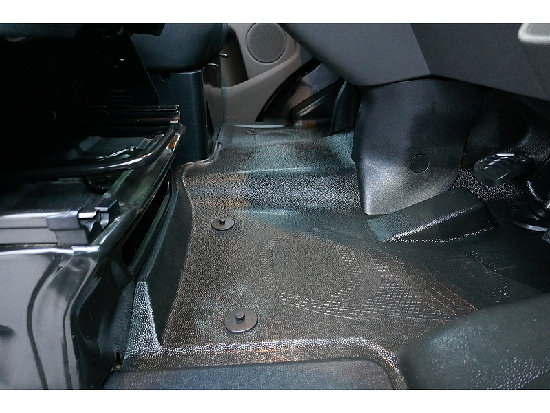 Ford L1 300 Automatic Limited 130ps Euro 6 Diesel Van - GREAT CONDITION 2.0 5dr medium van Automatic Diesel