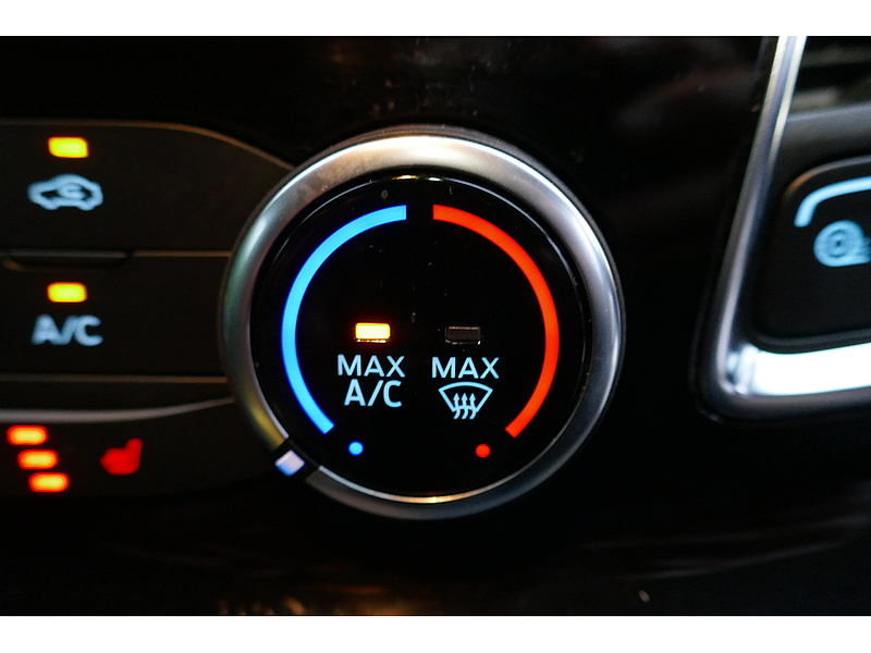 Ford L1 300 Automatic Limited 130ps Euro 6 Diesel Van - GREAT CONDITION 2.0 5dr medium van Automatic Diesel