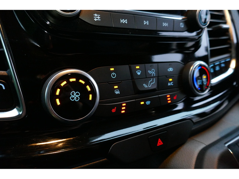 Ford L1 300 Automatic Limited 130ps Euro 6 Diesel Van - GREAT CONDITION 2.0 5dr medium van Automatic Diesel