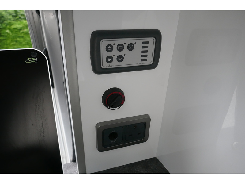 Ford mRv Hi-Line Camper in great condition 2.0 5dr Camper Manual Diesel