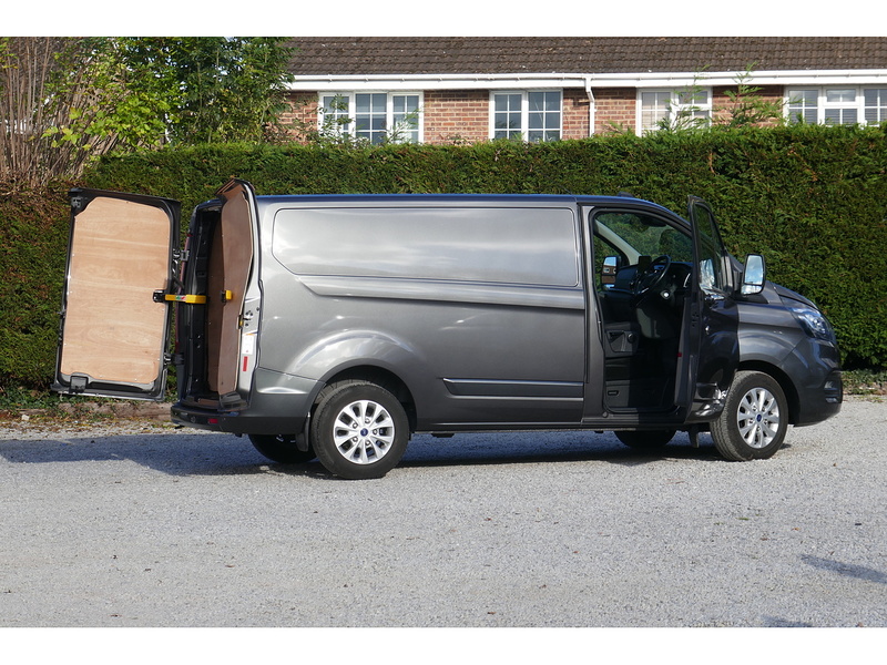 Ford 300 L1 Limited 130PS Euro 6 Diesel Van 2.0 5dr medium van Manual Diesel