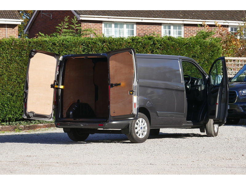 Ford 300 L1 Limited 130PS Euro 6 Diesel Van 2.0 5dr medium van Manual Diesel