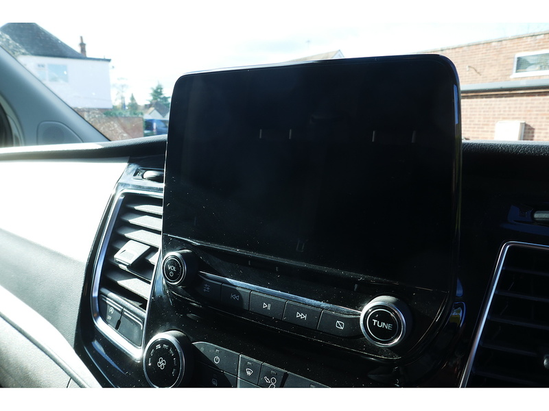 Ford 300 L1 Limited 130PS Euro 6 Diesel Van 2.0 5dr medium van Manual Diesel