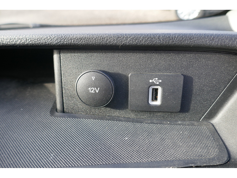 Ford 300 L1 Limited 130PS Euro 6 Diesel Van 2.0 5dr medium van Manual Diesel