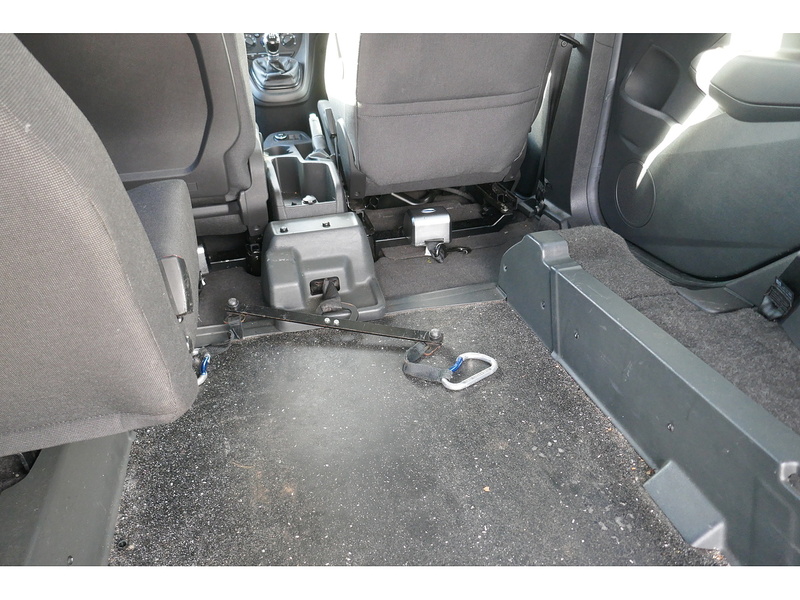 Ford Freedom by Allied - 3 seats plus Wheelchair 1.5 5dr WAV Manual Diesel