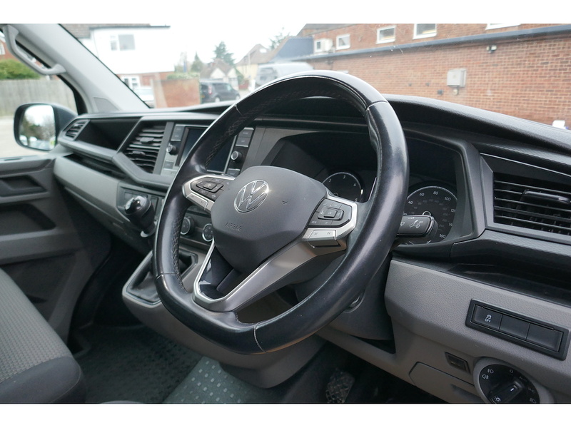 Volkswagen TDI T28 Highline 110ps Euro 6 - Tailgate 2.0 5dr medium van Manual Diesel