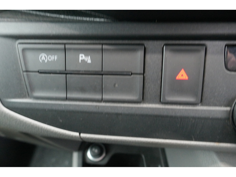 Volkswagen TDI T28 Highline 110ps Euro 6 - Tailgate 2.0 5dr medium van Manual Diesel