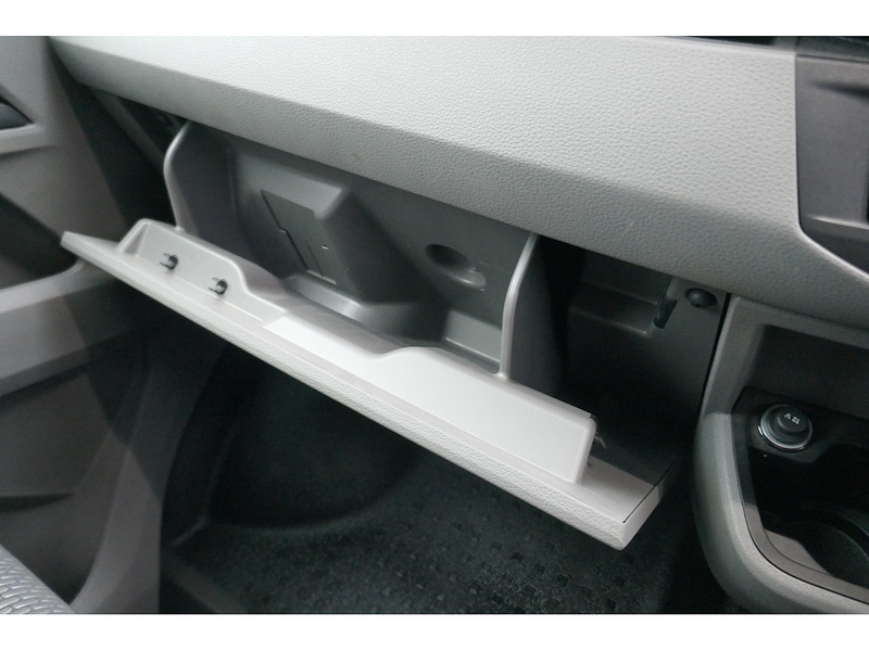 Volkswagen TDI T28 Highline 110ps Euro 6 - Tailgate 2.0 5dr medium van Manual Diesel