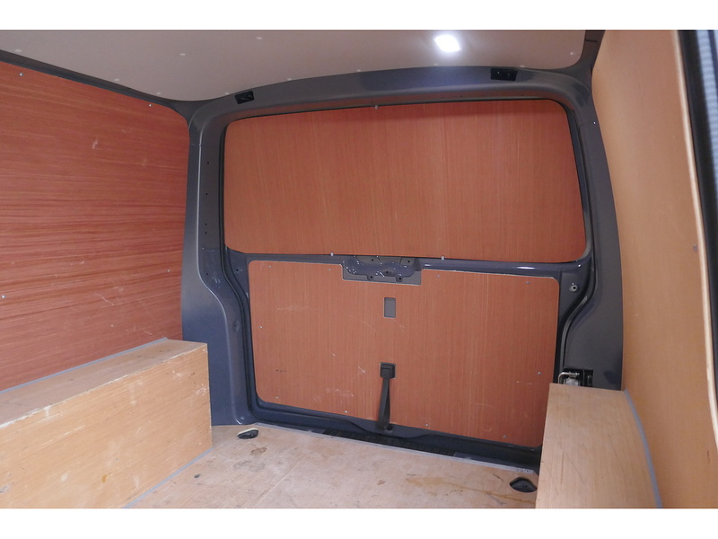 Volkswagen TDI T28 Highline 110ps Euro 6 - Tailgate 2.0 5dr medium van Manual Diesel