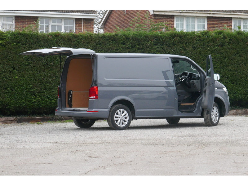 Volkswagen TDI T28 Highline 110ps Euro 6 - Tailgate 2.0 5dr medium van Manual Diesel