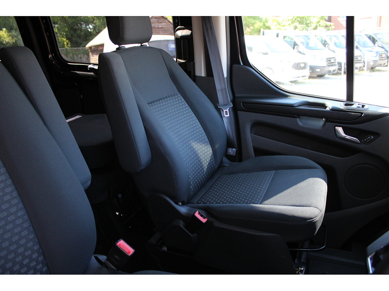 Ford Transit Custom L2 H2 Combi Van Wheelchair access with internal tail lift - ideal for a camper conversion - 59
