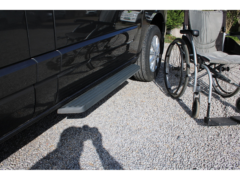 Ford Allied Independence RE - Automatic - 5 SEATS PLUS ONE WHEELCHAIR 2.0 5dr MPV Automatic Diesel