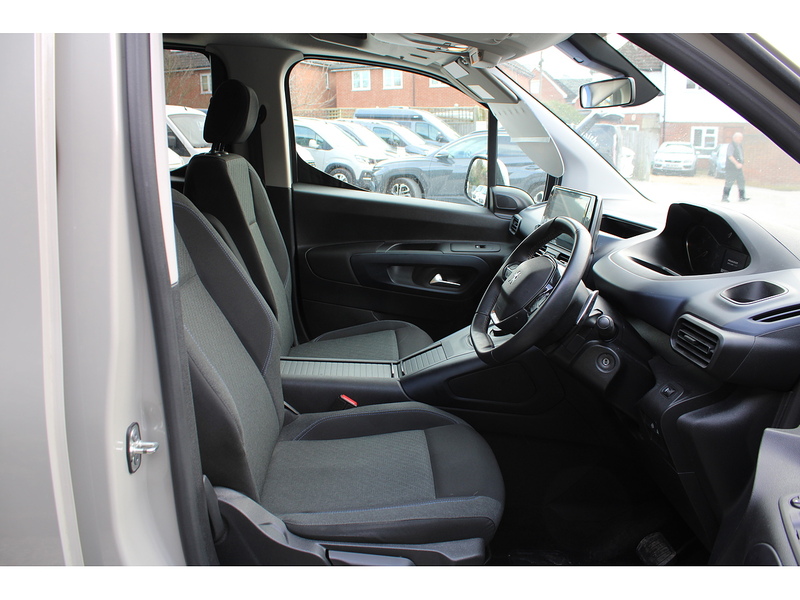 Peugeot Allied Horizon RS 5 seats Diesel Automatic - Low miles - Great condition 1.5 5dr WAV Automatic Diesel