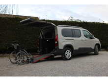 Peugeot Rifter Allied Horizon RE 5 seats Diesel Automatic - Low miles - Great condition