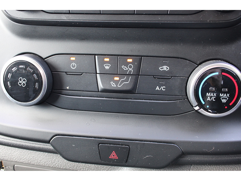 Ford 350 L3 H2 MHEV Engineers Van - Air con - Racking & Roof rack 2.0 5dr large van Manual Diesel